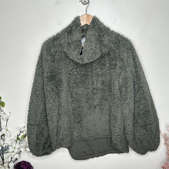 LULULEMON Warm Restore Sherpa Pullover Army Green Sz M/L - Picture 2 of 6